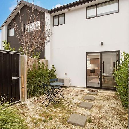 Light & Spacious 2Bdrm Townhouse Off Street Park Christchurch Exterior photo